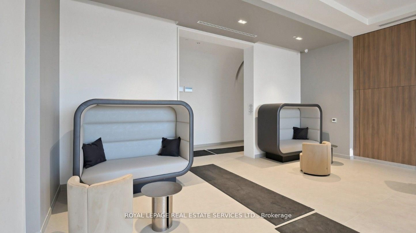 2075 Lakeshore Road, Unit 1406 - Photo 30