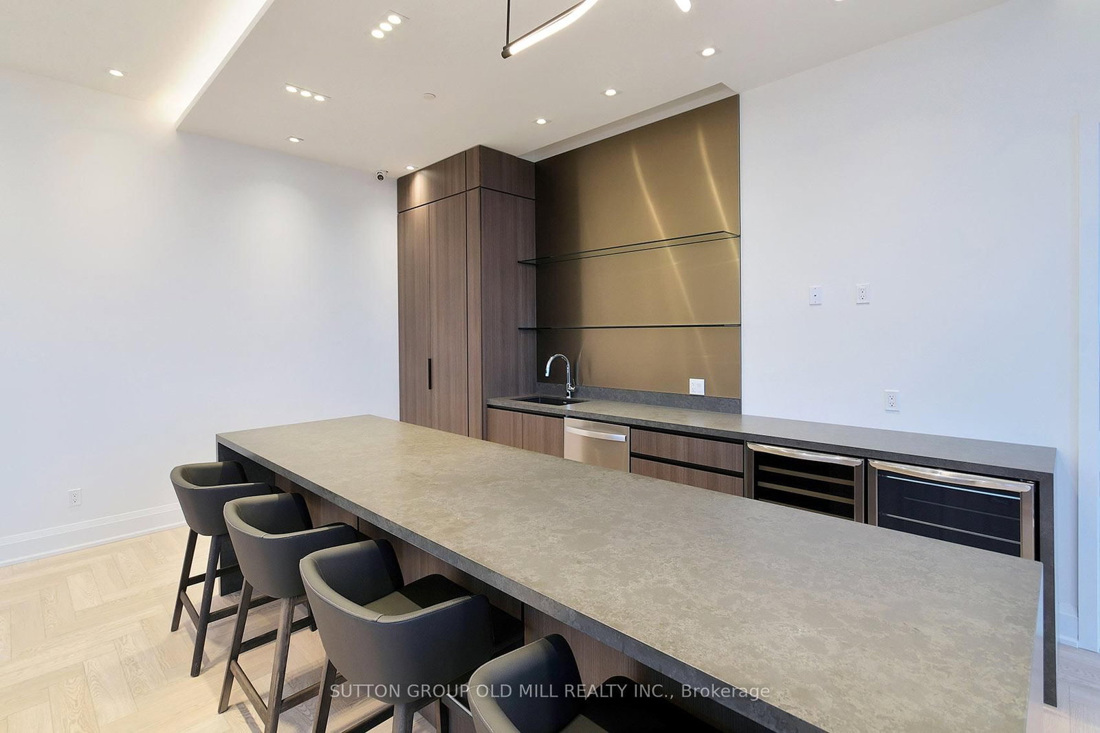 1035 Southdown Road, Unit 608 - Photo 45