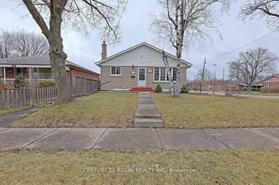7-bed Detached House · 9 Guiness Ave