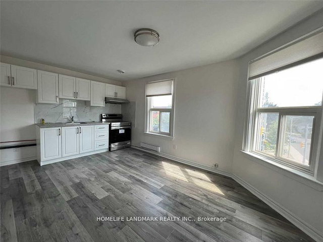 Apt 3 - 2398 Bloor Street W
