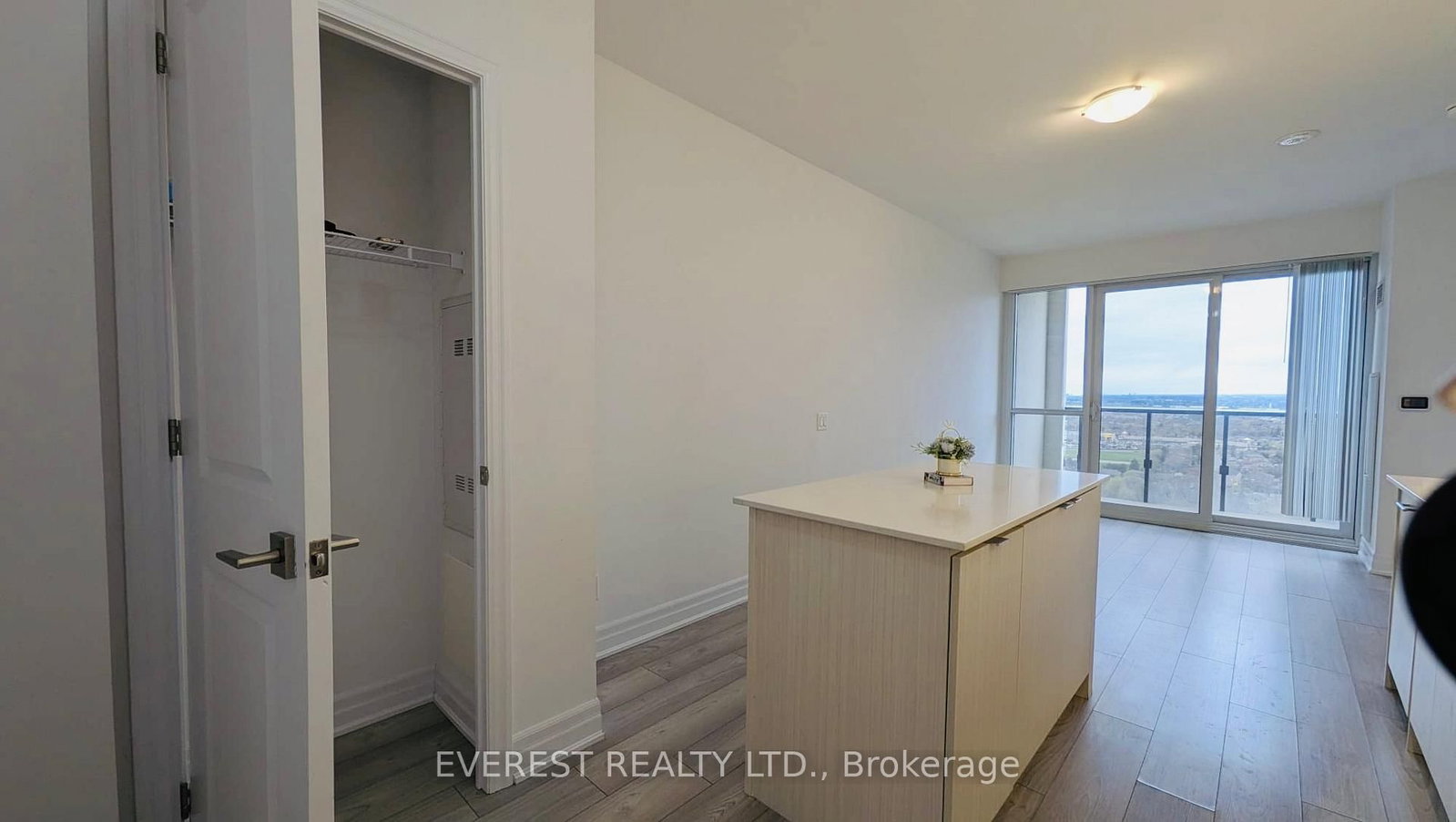 36 Elm Drive W, Unit 2409 - Photo 6