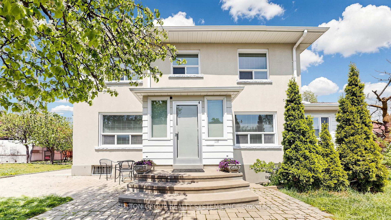 Detached House for sale at 114 Rosemount Avenue, Toronto, Ontario, M6H 3H2 - Corso Italia-Davenport - MLS: W13141474