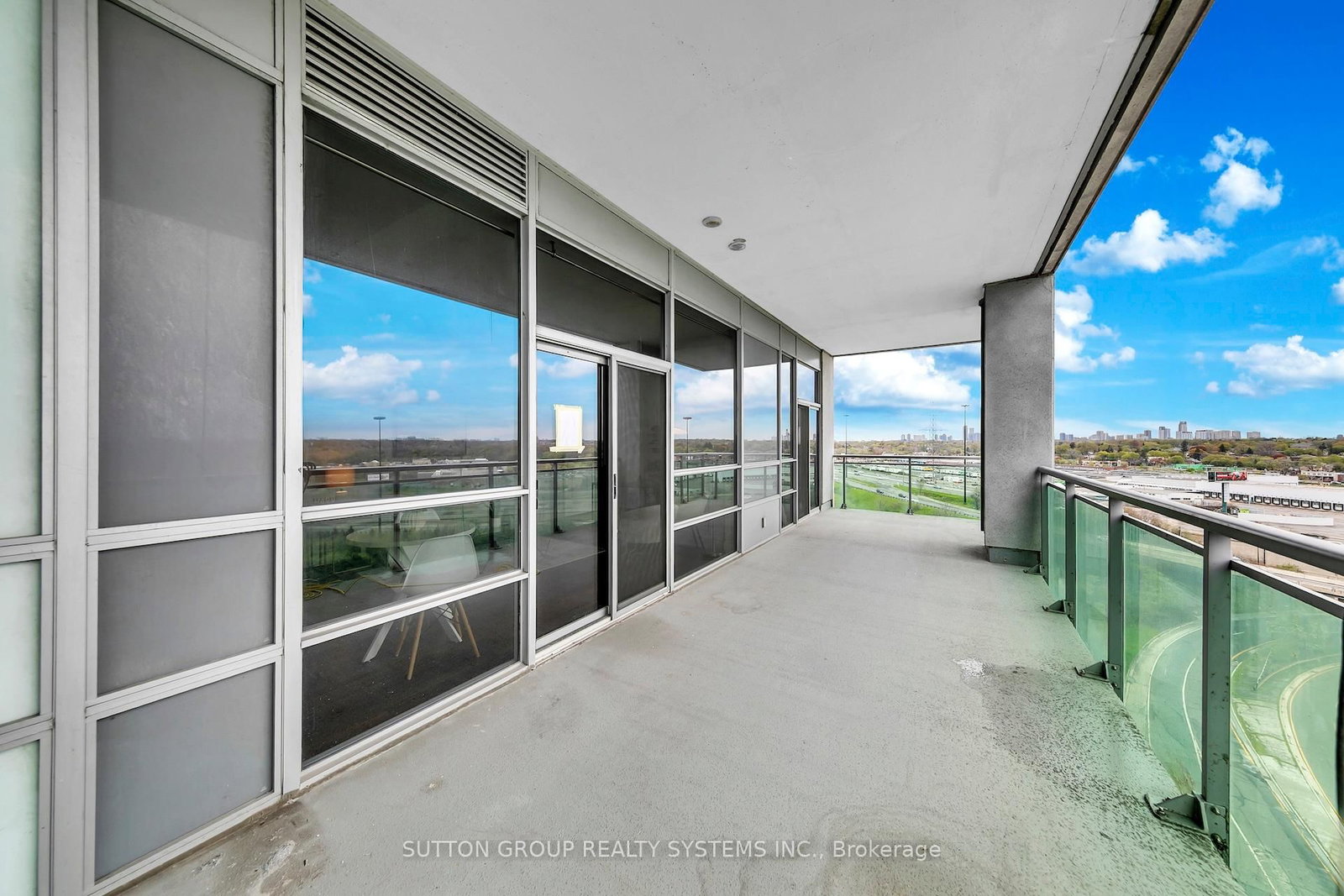 16 Brookers Lane • #1205 • Toronto, ON photo 27