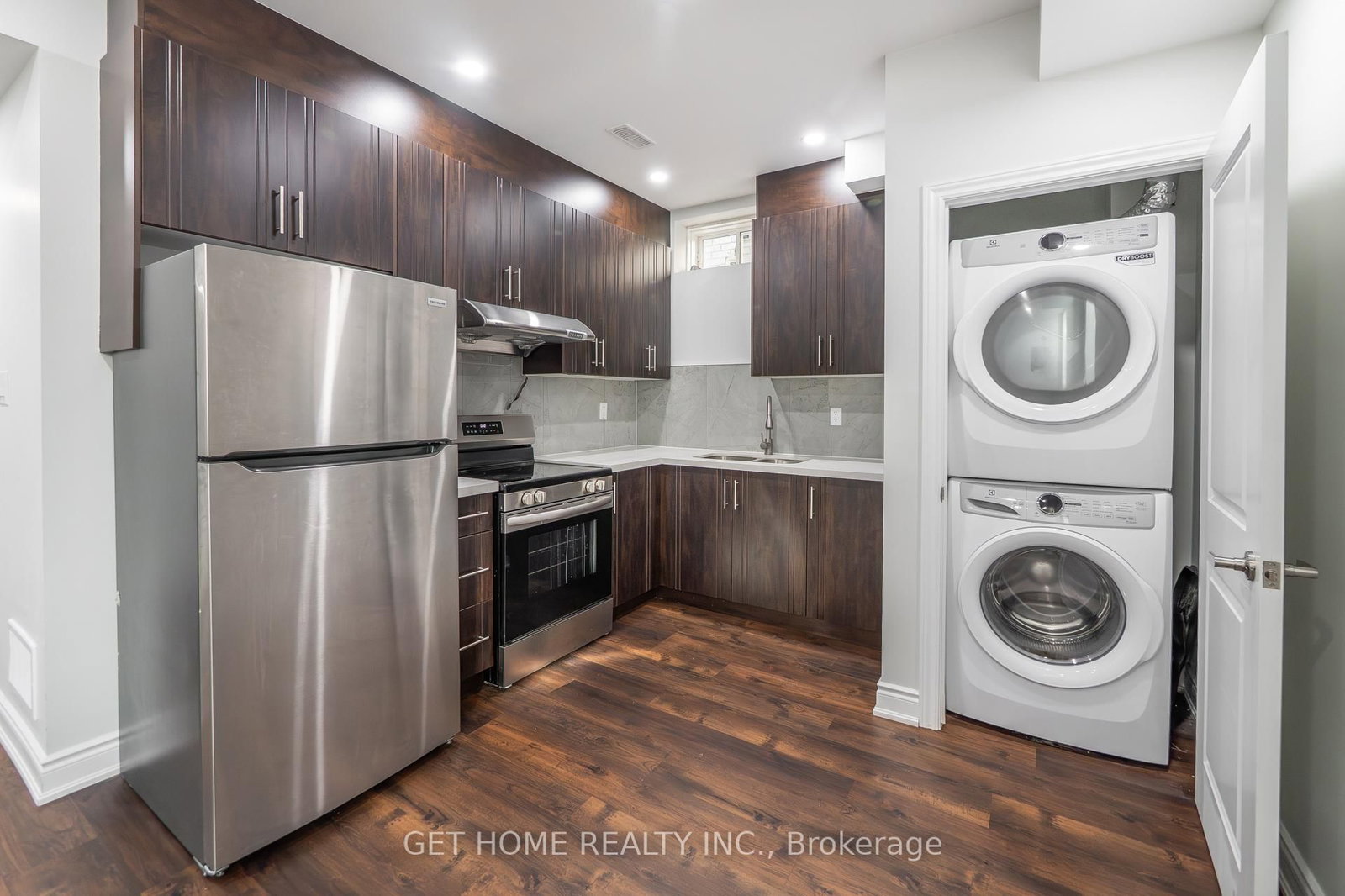 30 Lowell Crescent • Brampton, ON photo 37