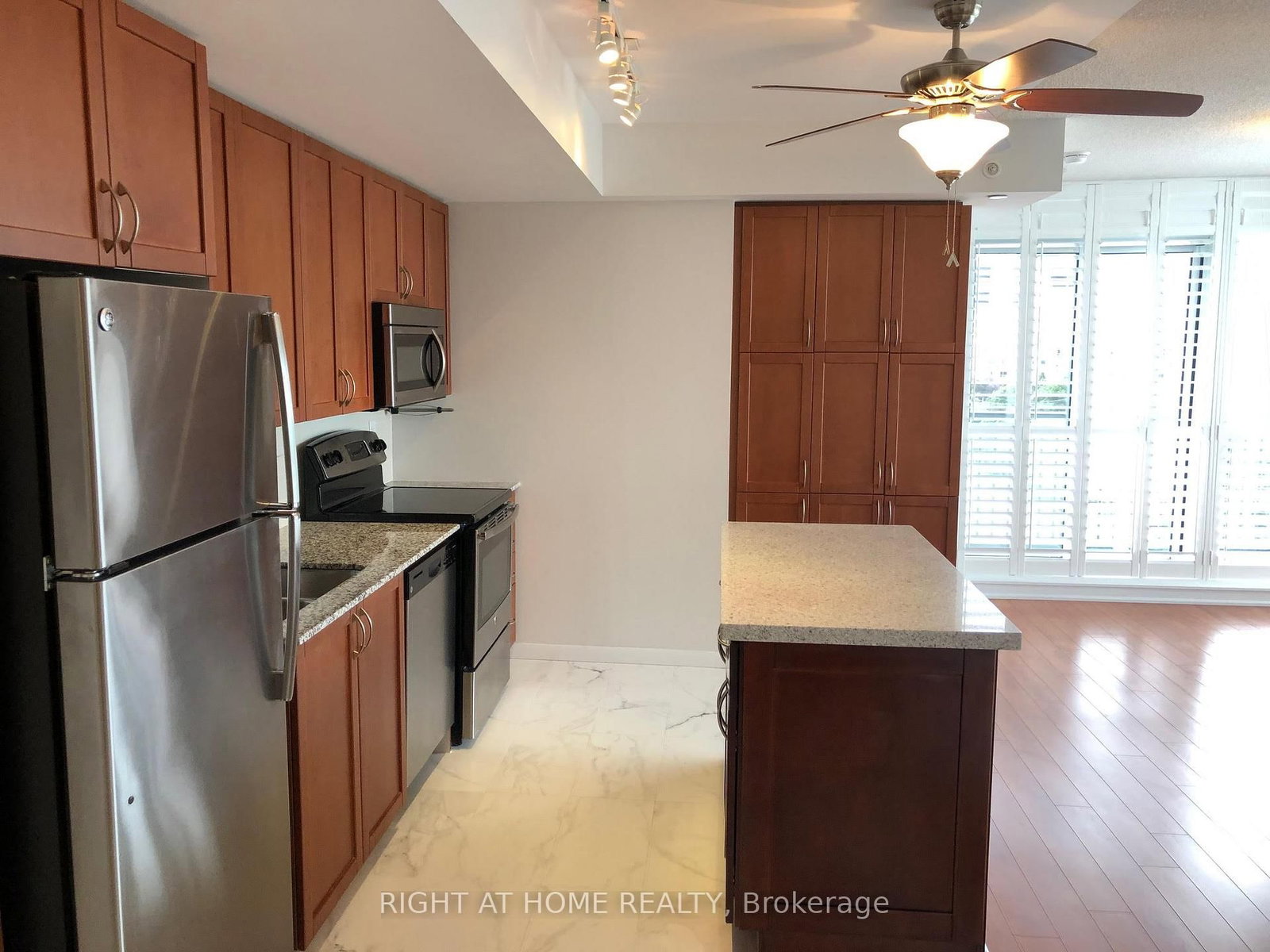 830 Lawrence Avenue W, Unit 645 - Photo 7