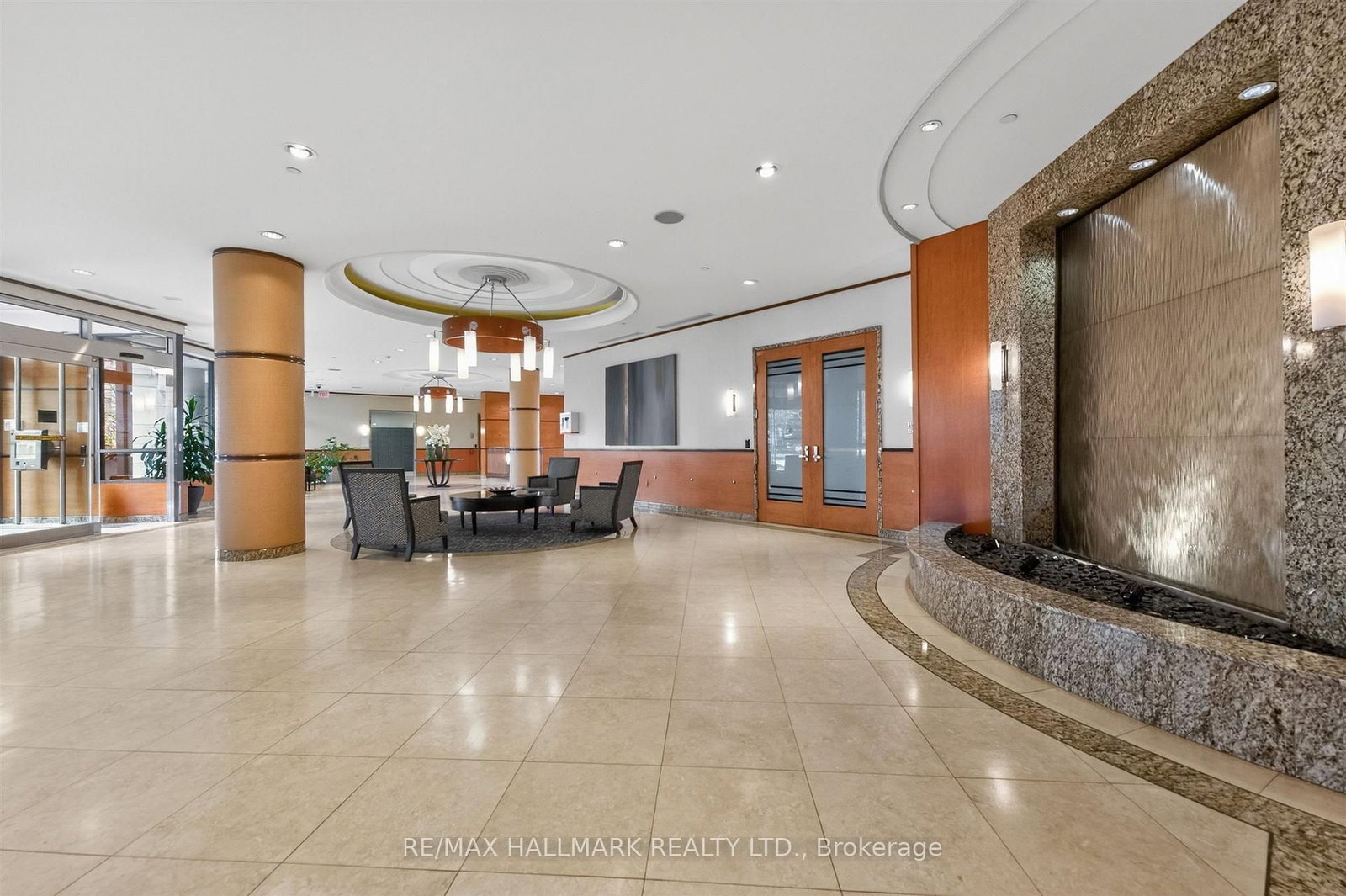 25 Viking Lane, Unit 2447 - Photo 2