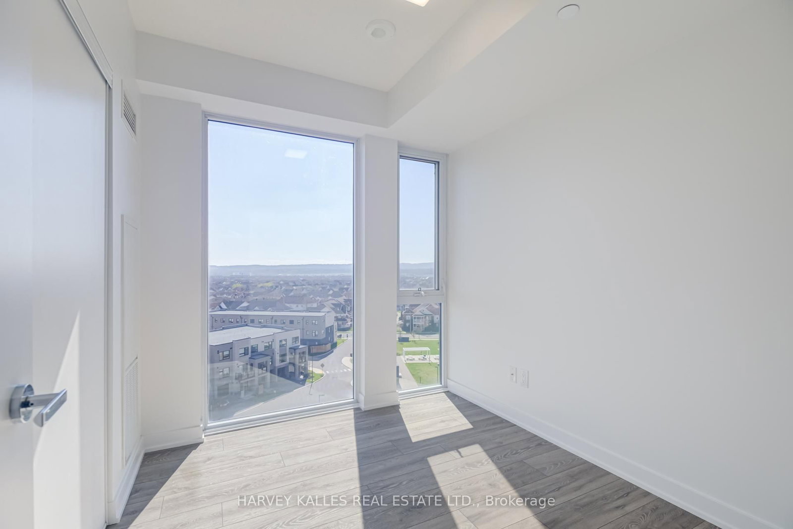 3200 Dakota Common, Unit B814 - Photo 19
