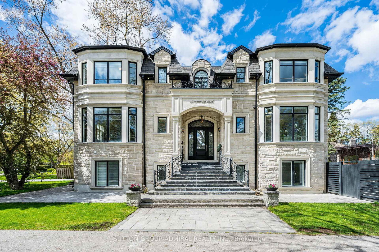 Detached House for sale at 30 Westridge Road, Toronto, Ontario, M9A 4E8 - Edenbridge-Humber Valley - MLS: W13142474