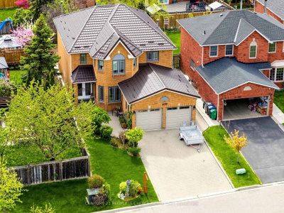 4-bed Detached House · 5698 Colby Crt