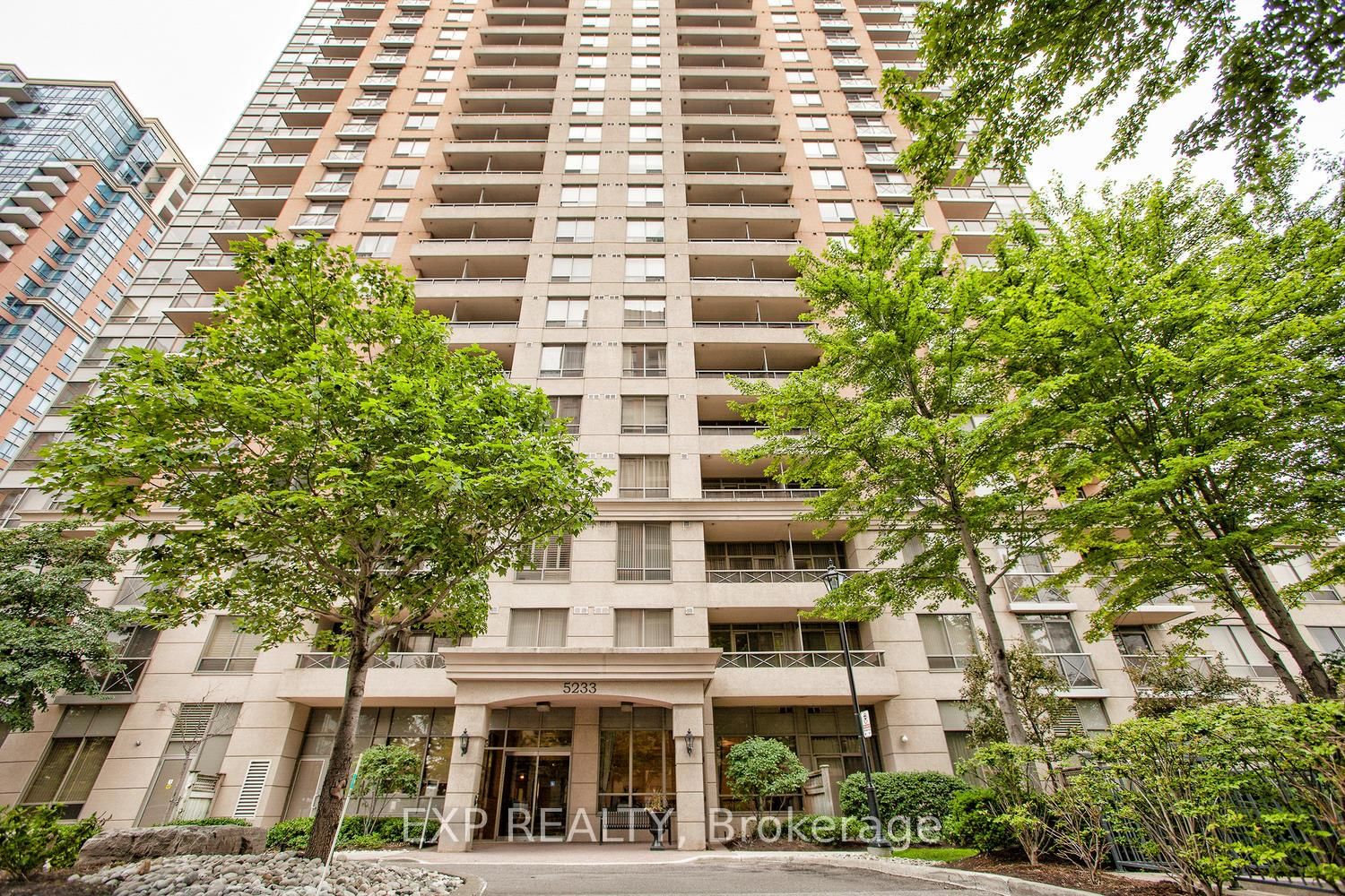 5233 Dundas Street W, Unit #1428 - Photo 2