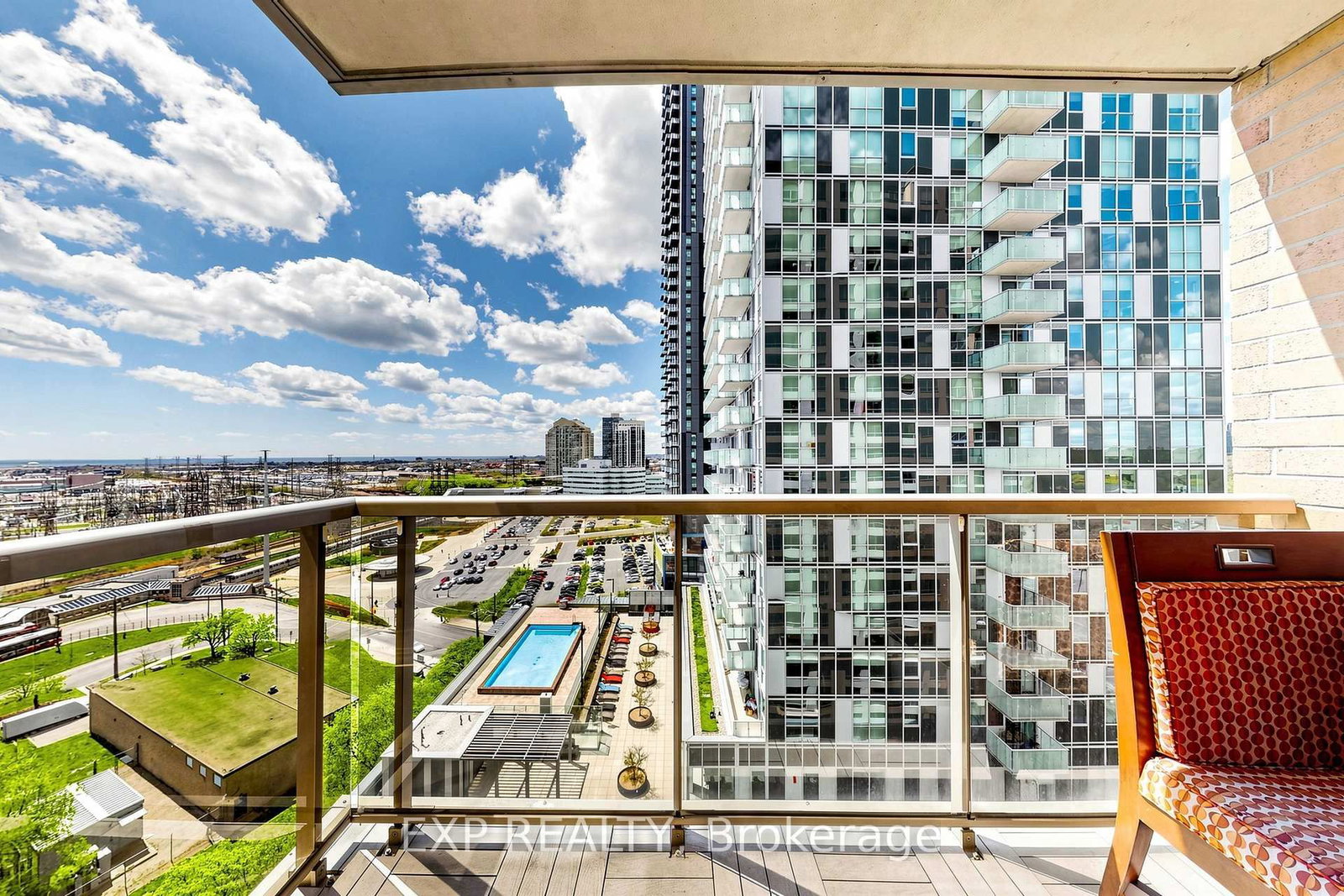 5233 Dundas Street W • ##1428 • Toronto, ON photo 31