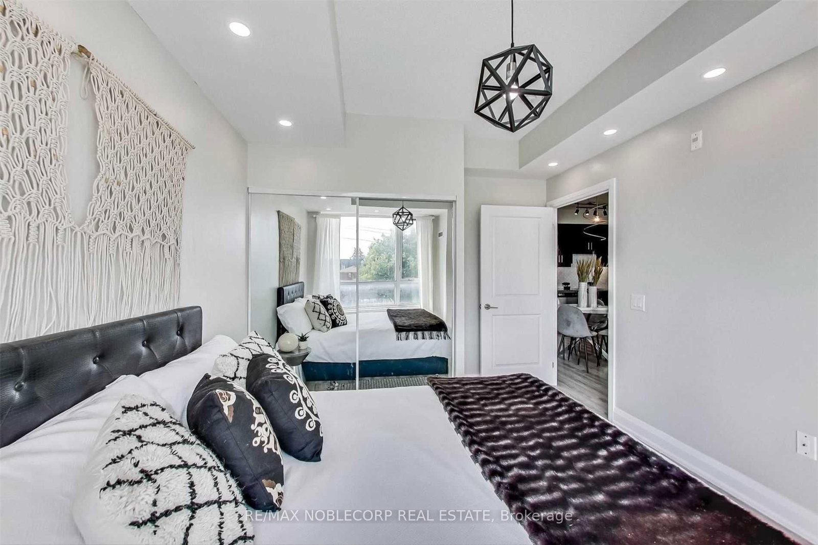 2800 Keele Street, Unit 304 - Photo 12