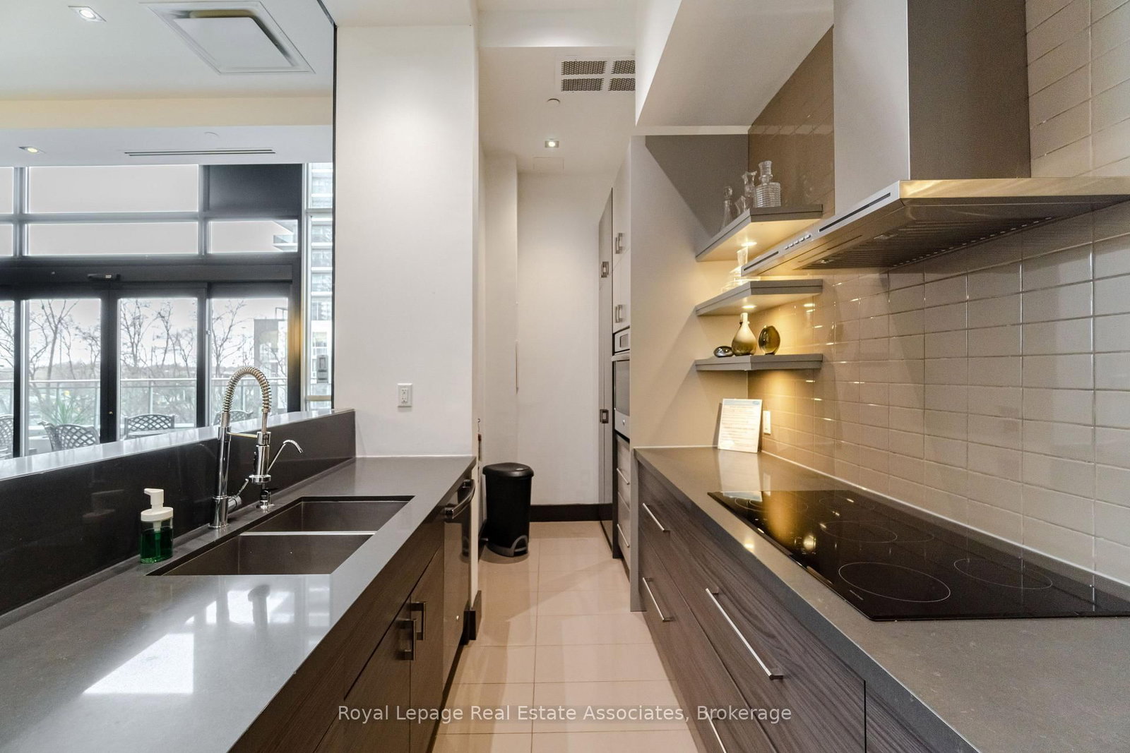 33 Shore Breeze Drive, Unit 2301 - Photo 45