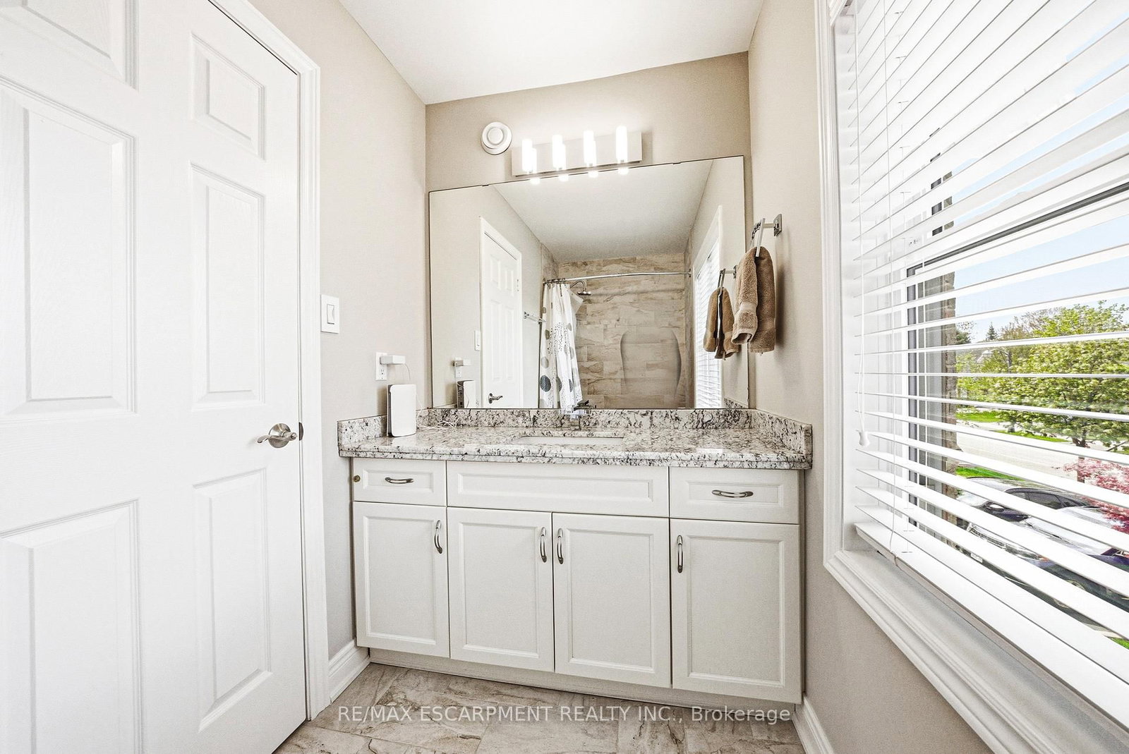 2162 Country Club Drive - Photo 33