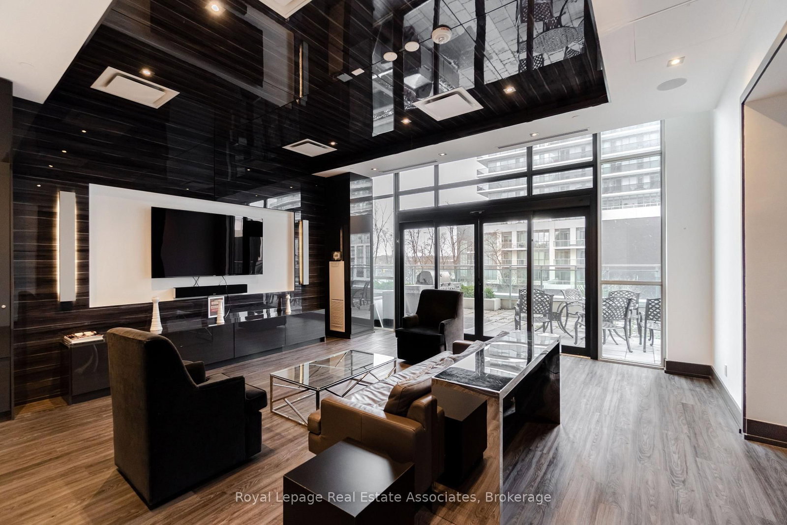 33 Shore Breeze Drive, Unit 2301 - Photo 46