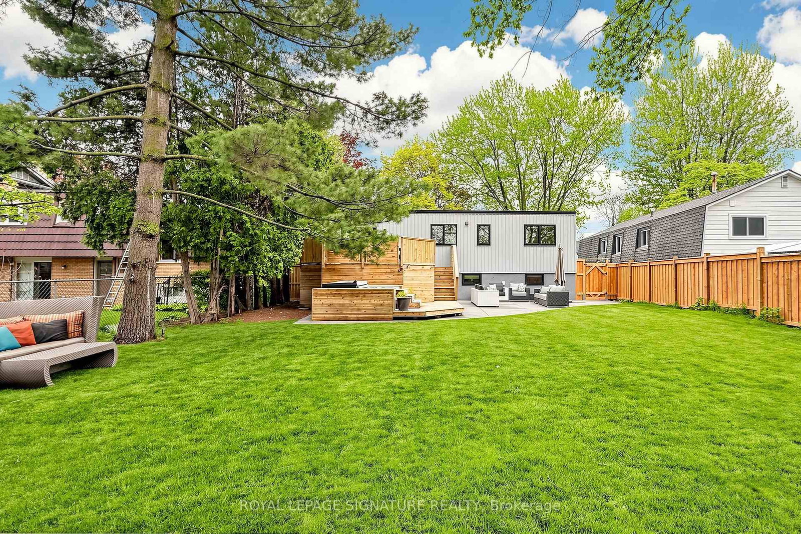 27 Fairwood Place E - Photo 40