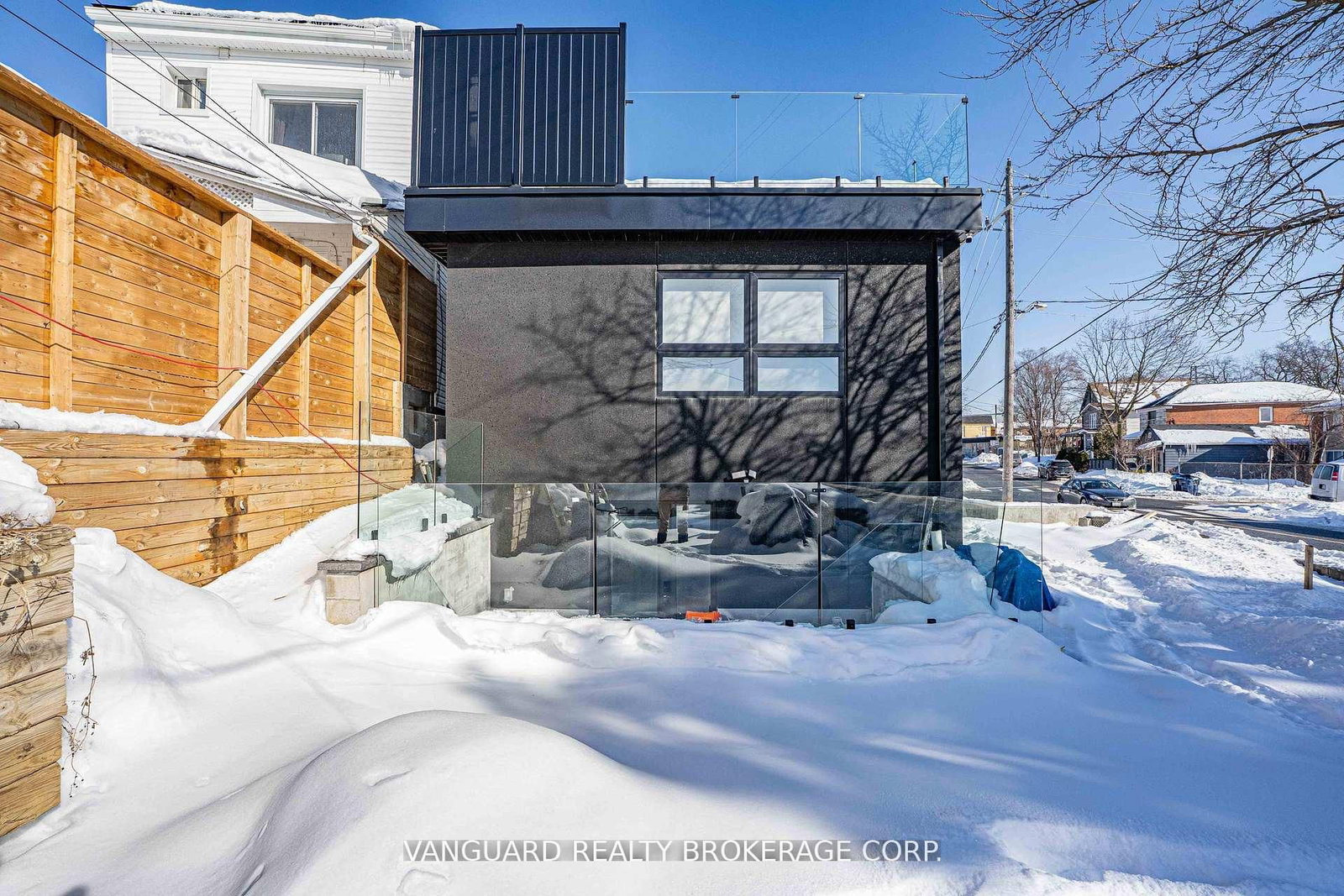 410 Maybank Avenue • Toronto, ON photo 15