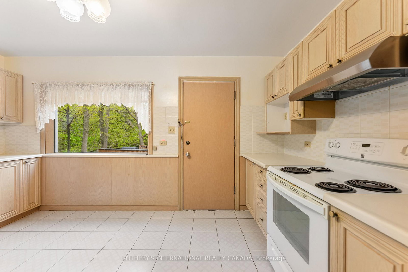 15 Saxony Crescent - Photo 11