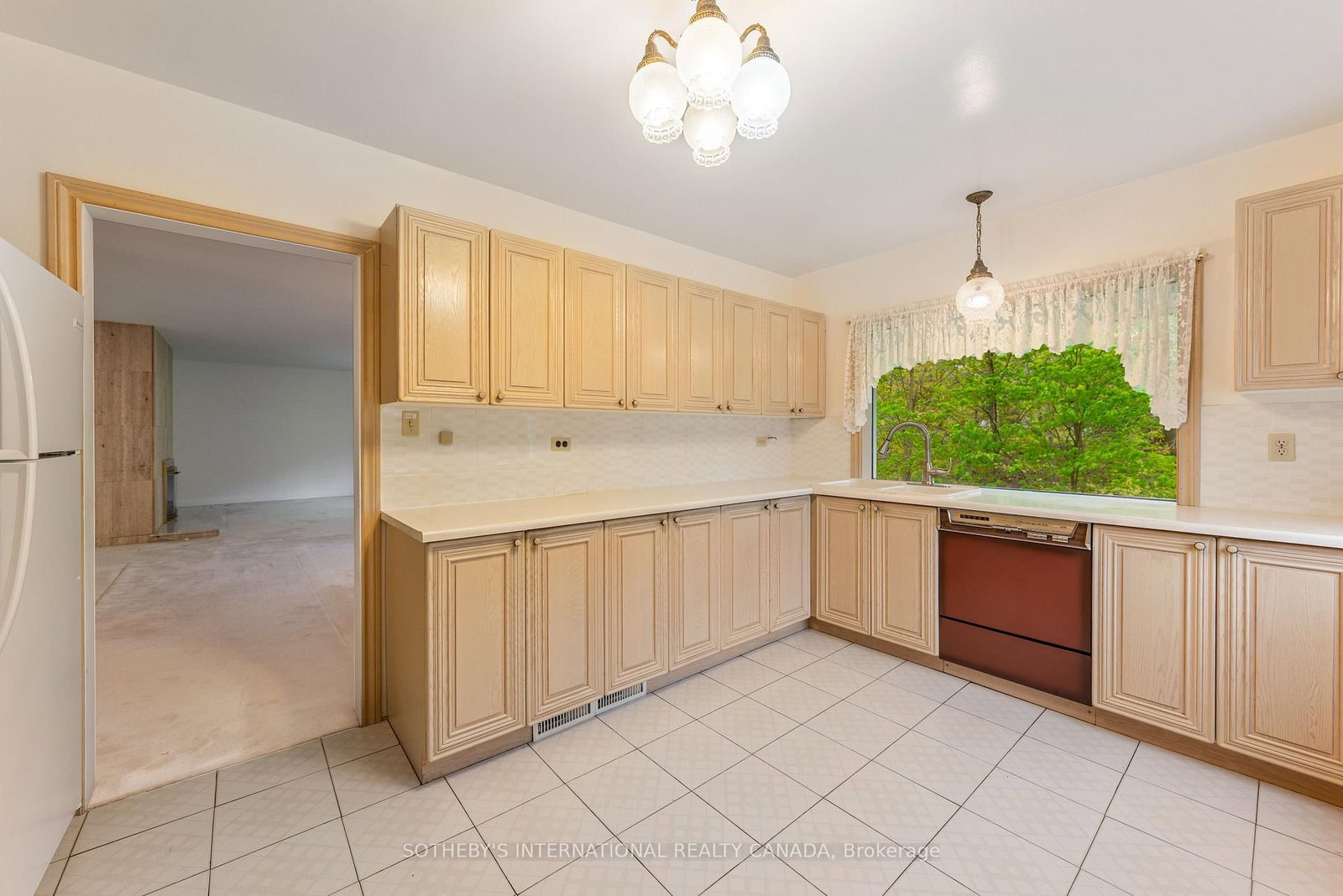 15 Saxony Crescent - Photo 14