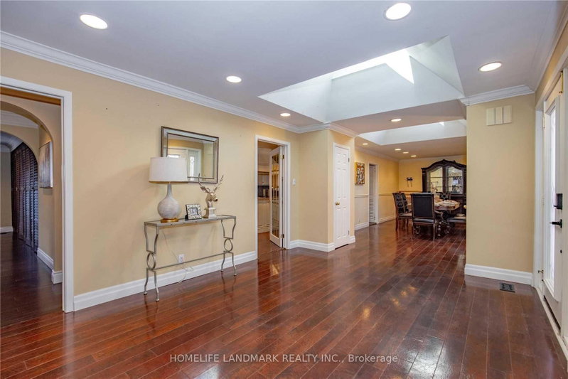 2301 Bennington Gate, Oakville, Ontario