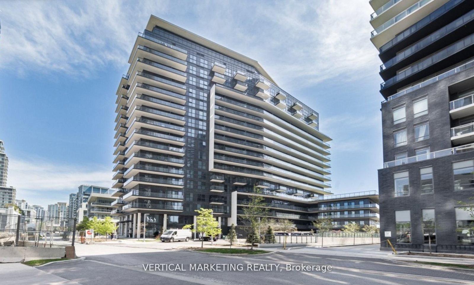 322-39 Annie Craig Drive, Toronto, ON