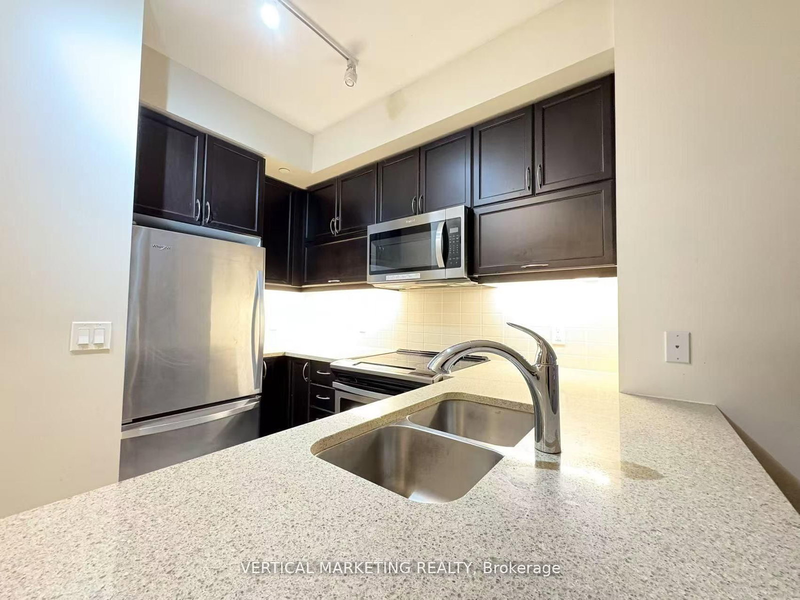 322-39 Annie Craig Drive, Toronto, ON, photo 4