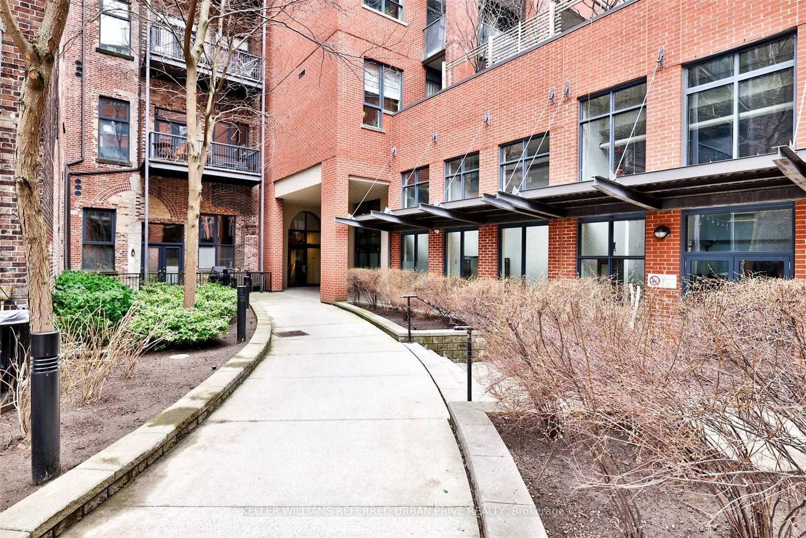 369 Sorauren Avenue, Unit 602 - Photo 34