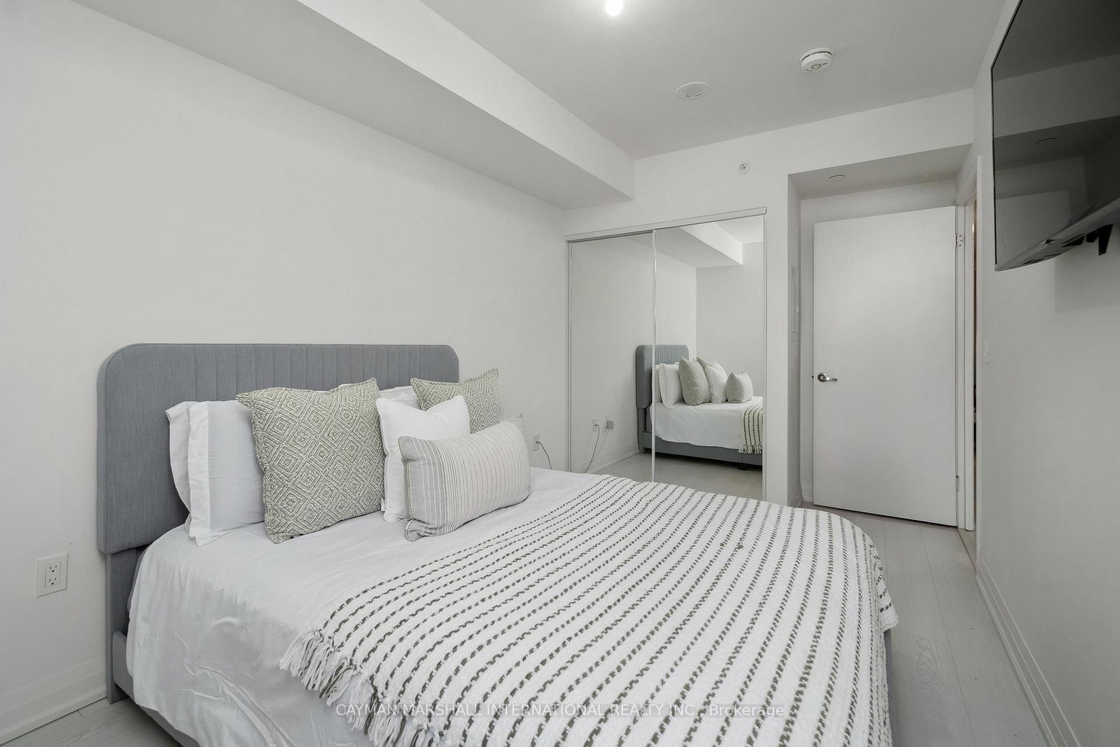 30 Gibbs Road • #108 • Toronto, ON photo 14