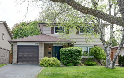 4-bed Detached House · 2530 Merrington Cres