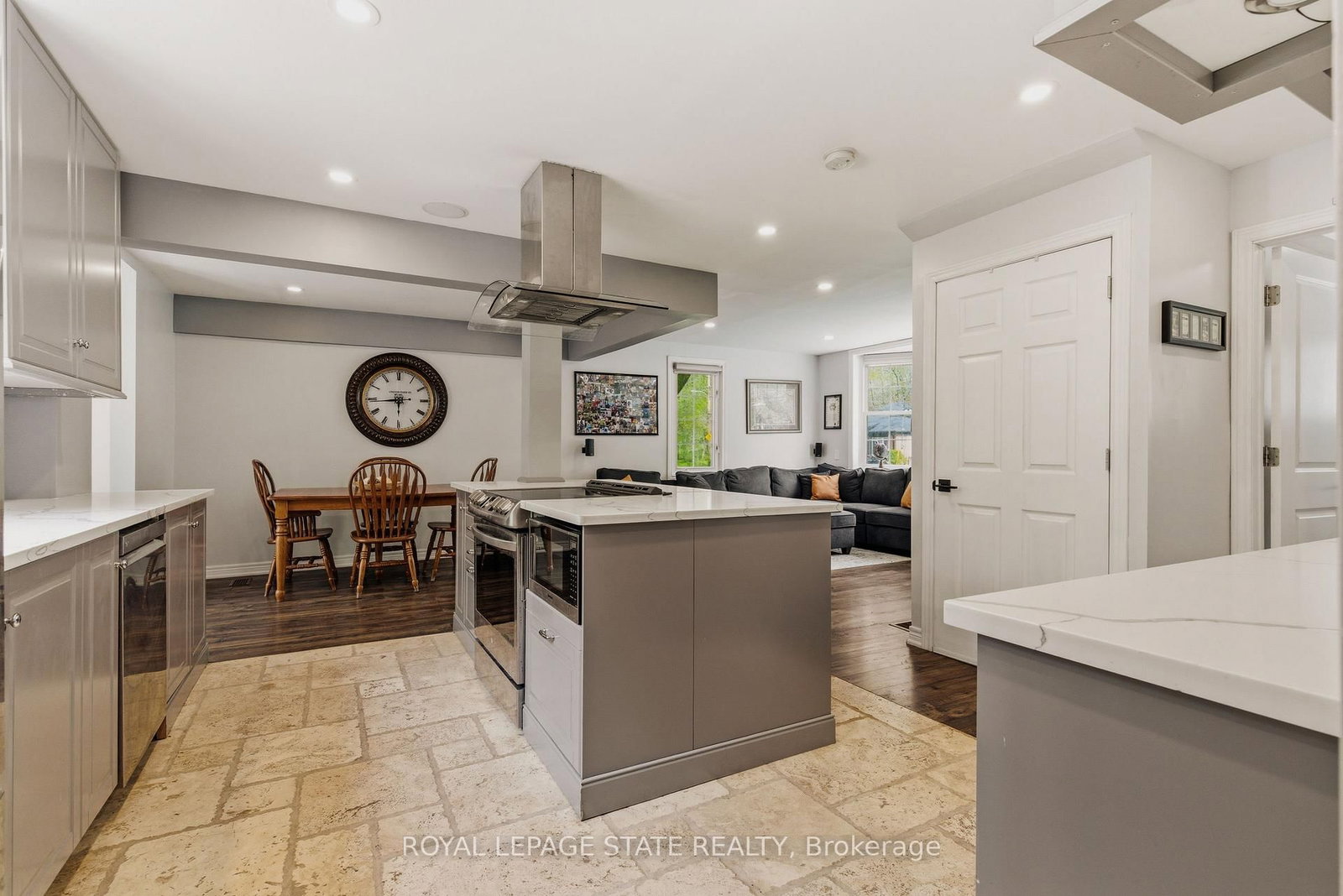 1262 Hidden Valley Road • Burlington, ON photo 17