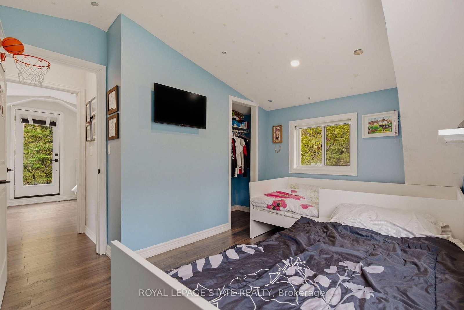 1262 Hidden Valley Road • Burlington, ON photo 36