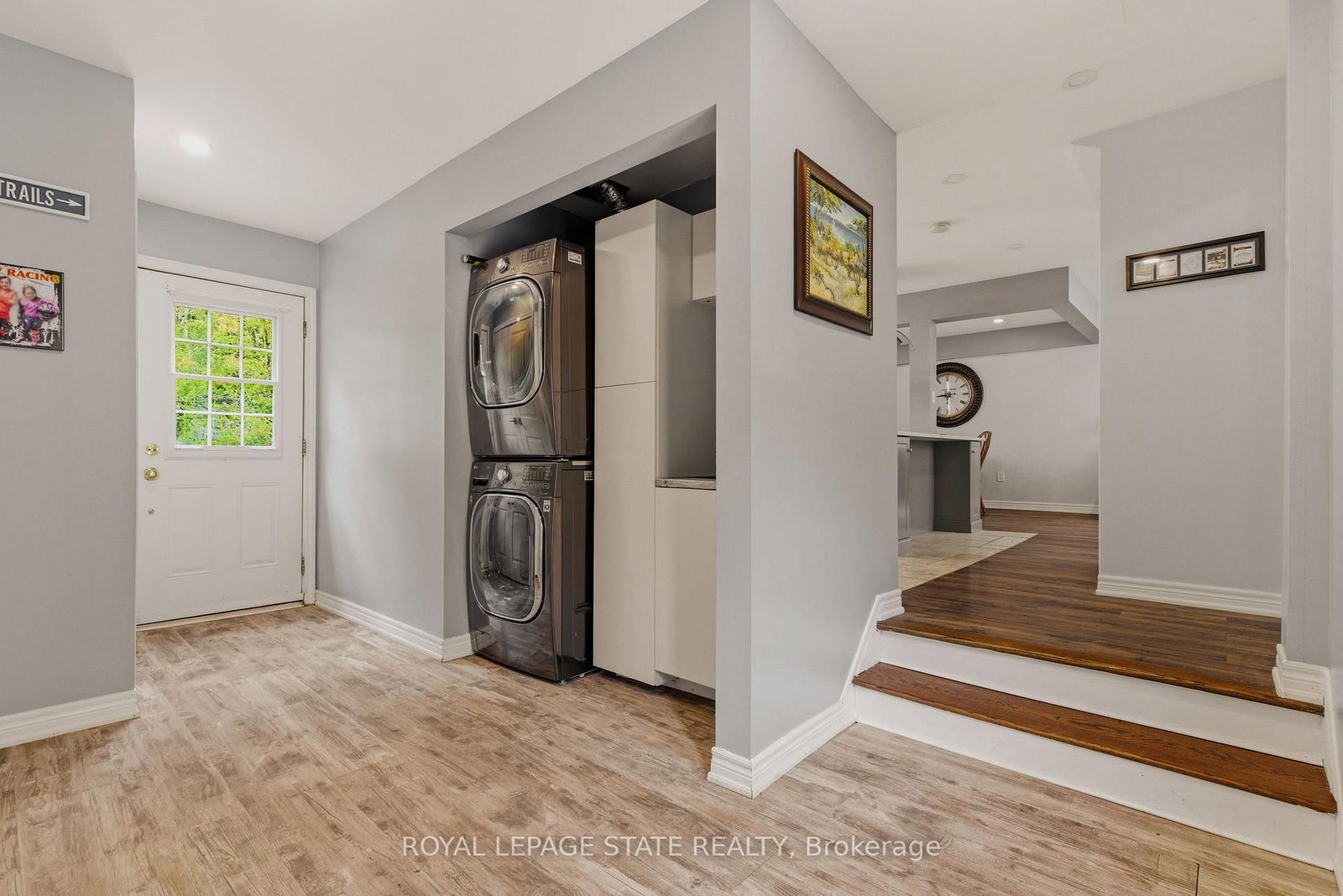 1262 Hidden Valley Road • Burlington, ON photo 7