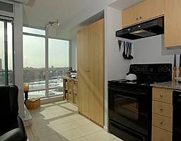 710 - 185 Legion Rd N, Toronto, M8Y0A1 | Image 3