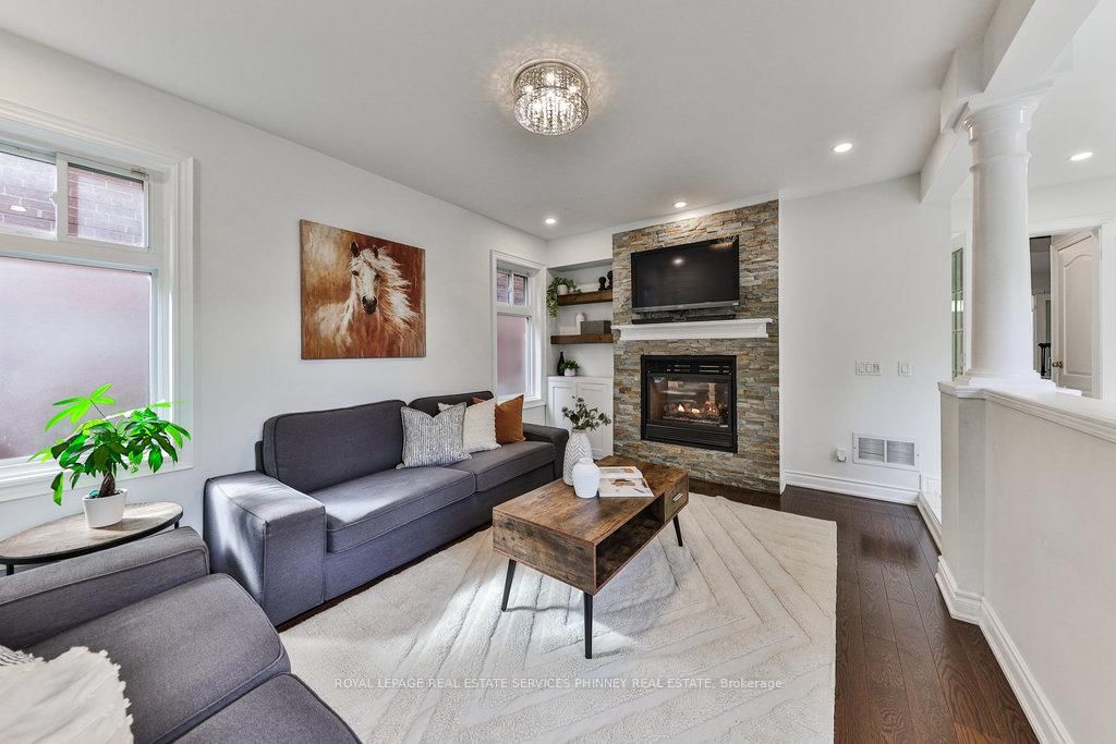200 Lexington Road • Oakville, ON photo 14