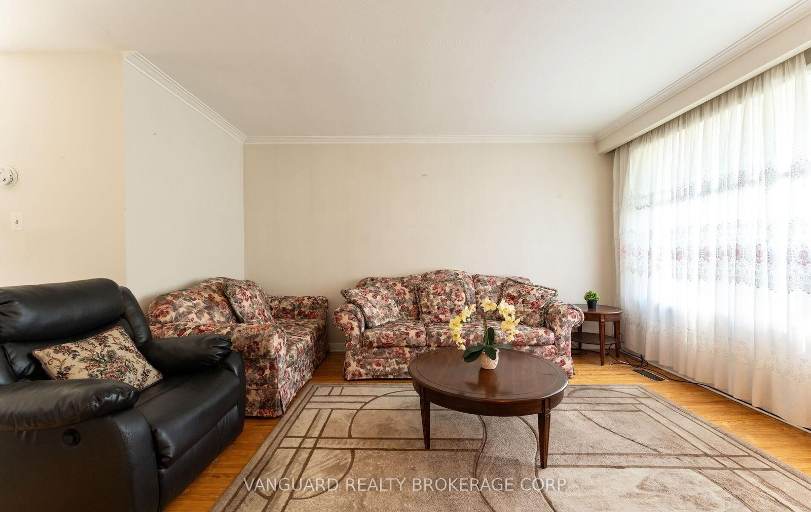 182 Dixon Road • Toronto, ON photo 12