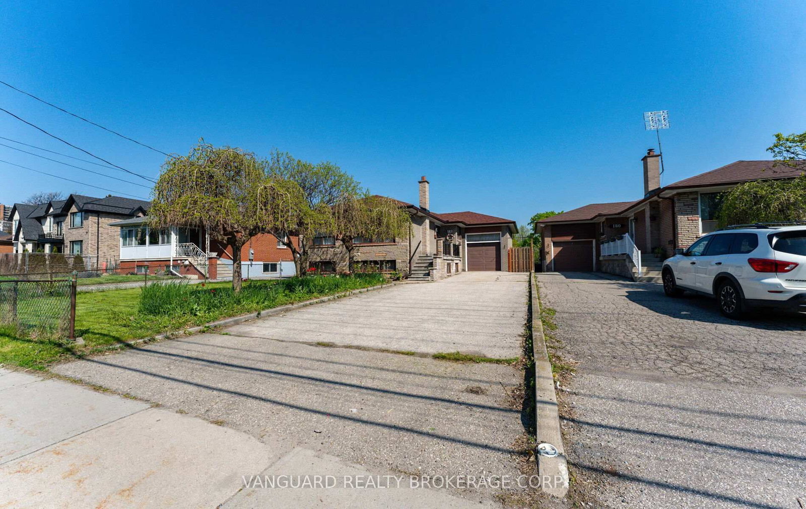 182 Dixon Road, Toronto, ON, photo 4