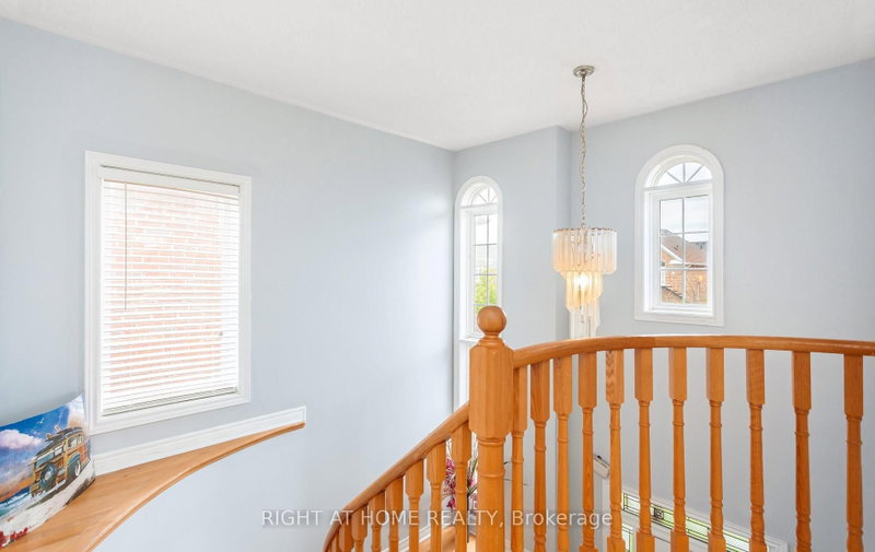 3852 Bloomington Mississauga,ON L5M 0A3 — Photo 28