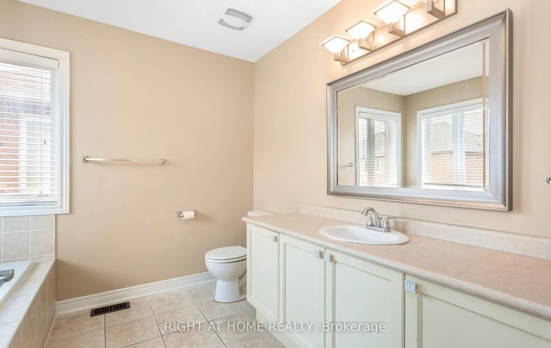 3852 Bloomington Mississauga,ON L5M 0A3 — Photo 32