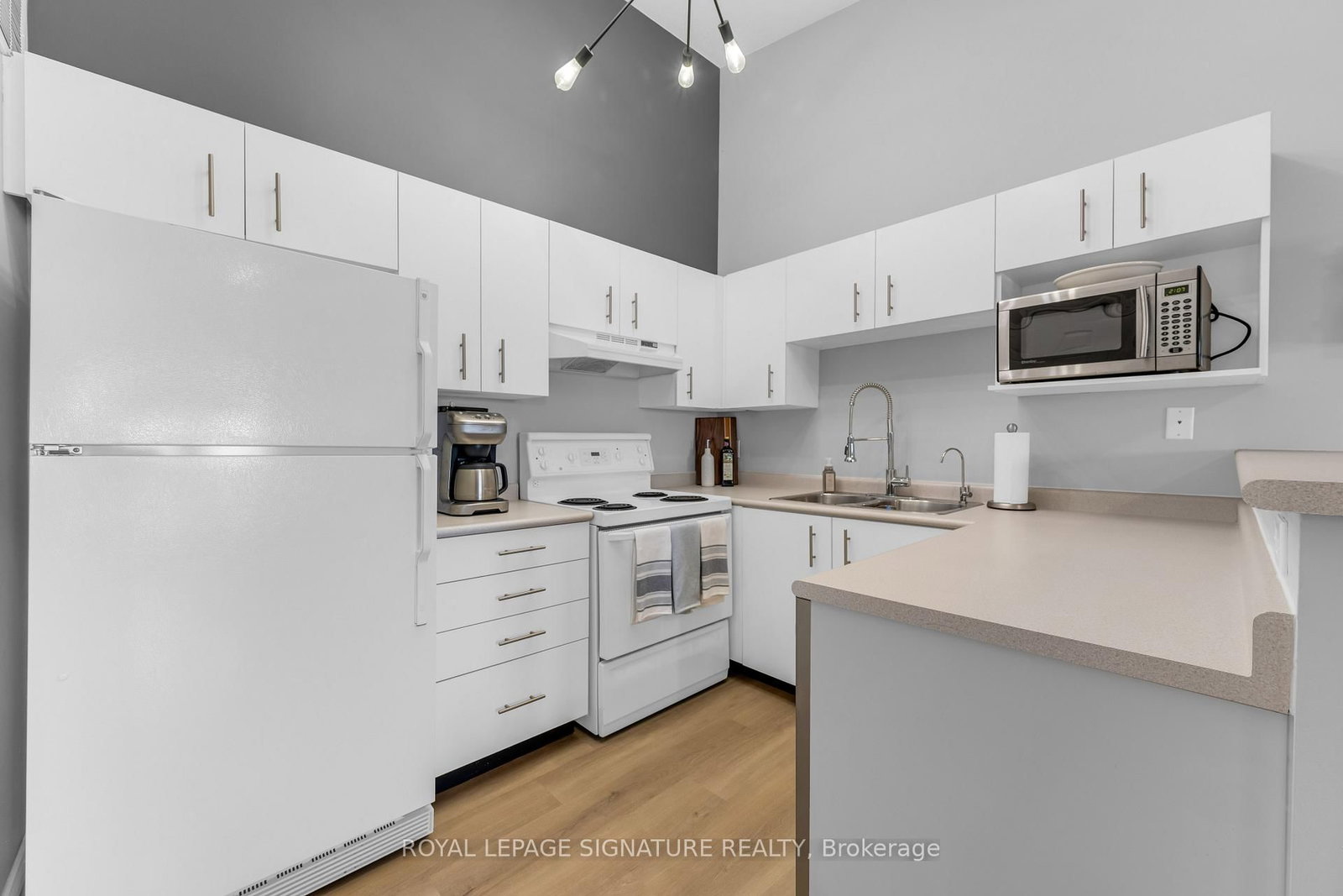 4005 Kilmer Drive, Unit 410 - Photo 10