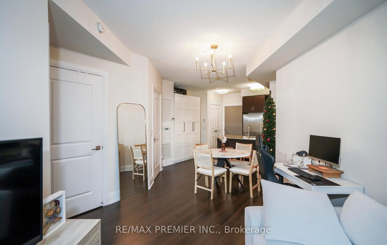 2 Old Mill Drive • #303 • Toronto, ON photo 14