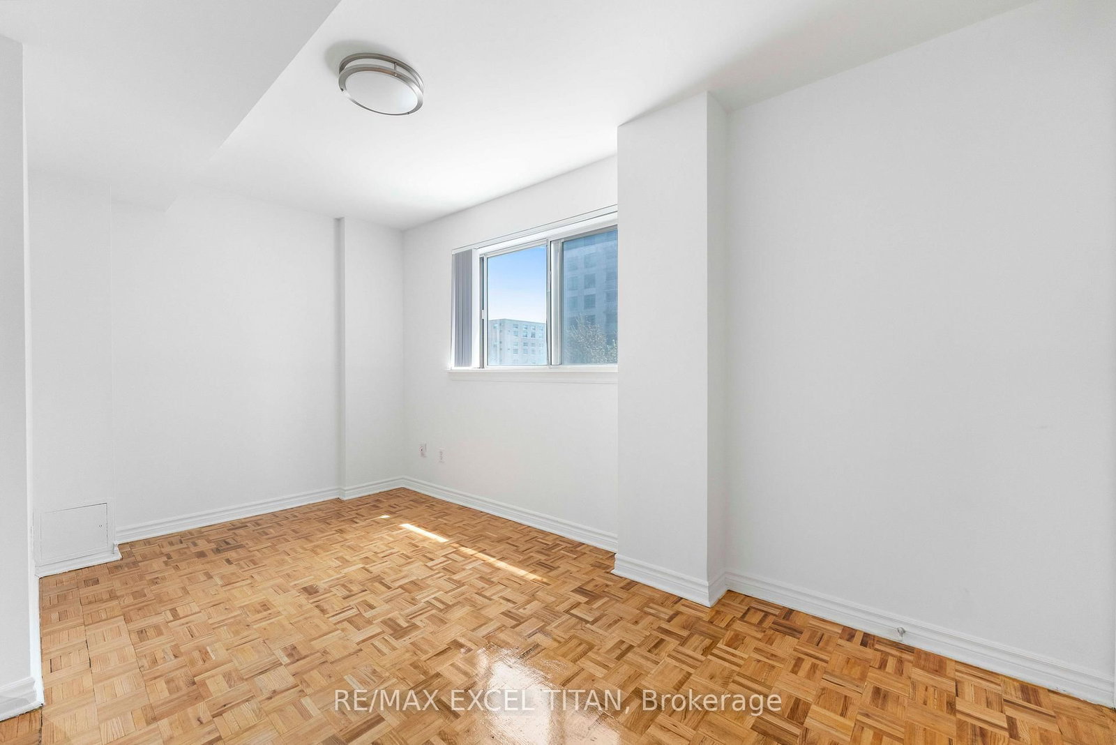 1407 Dupont Street, Unit 309 - Photo 6