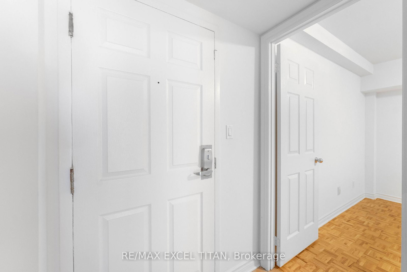 1407 Dupont Street, Unit 509 - Photo 7