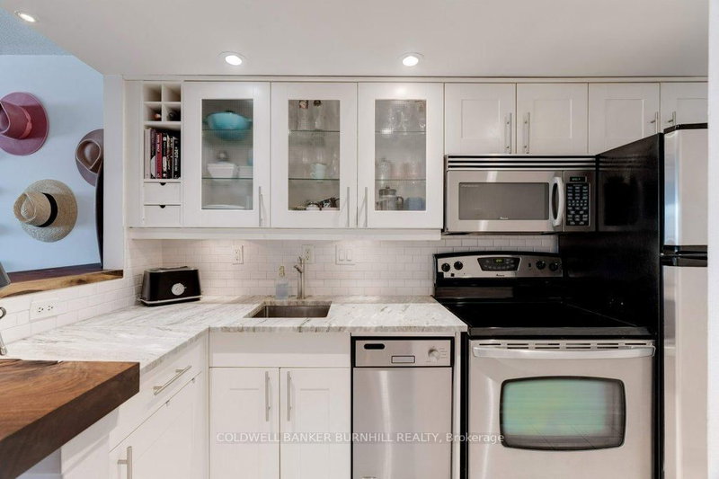100 Bronte Oakville,ON L6L 6L5 — Photo 9