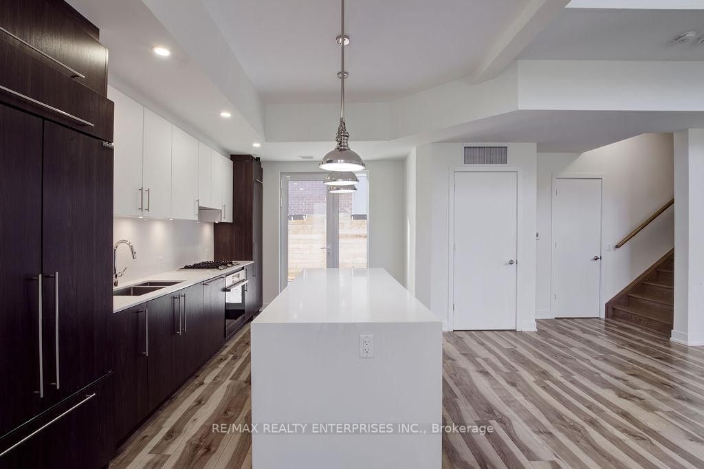 81 High Street E - Photo 18
