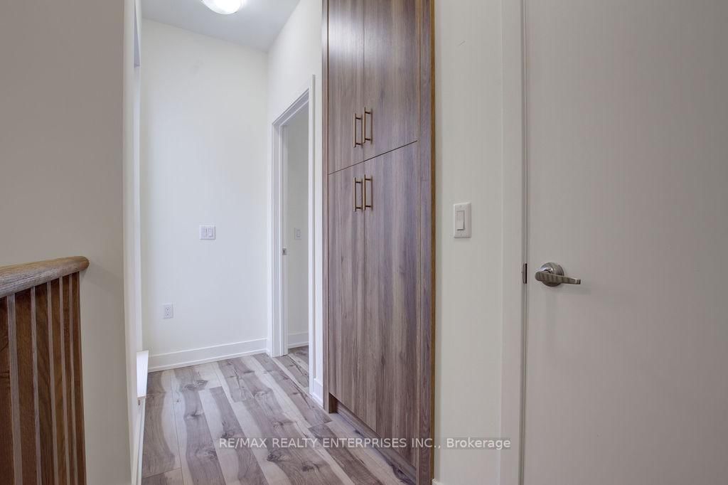 81 High Street E - Photo 26