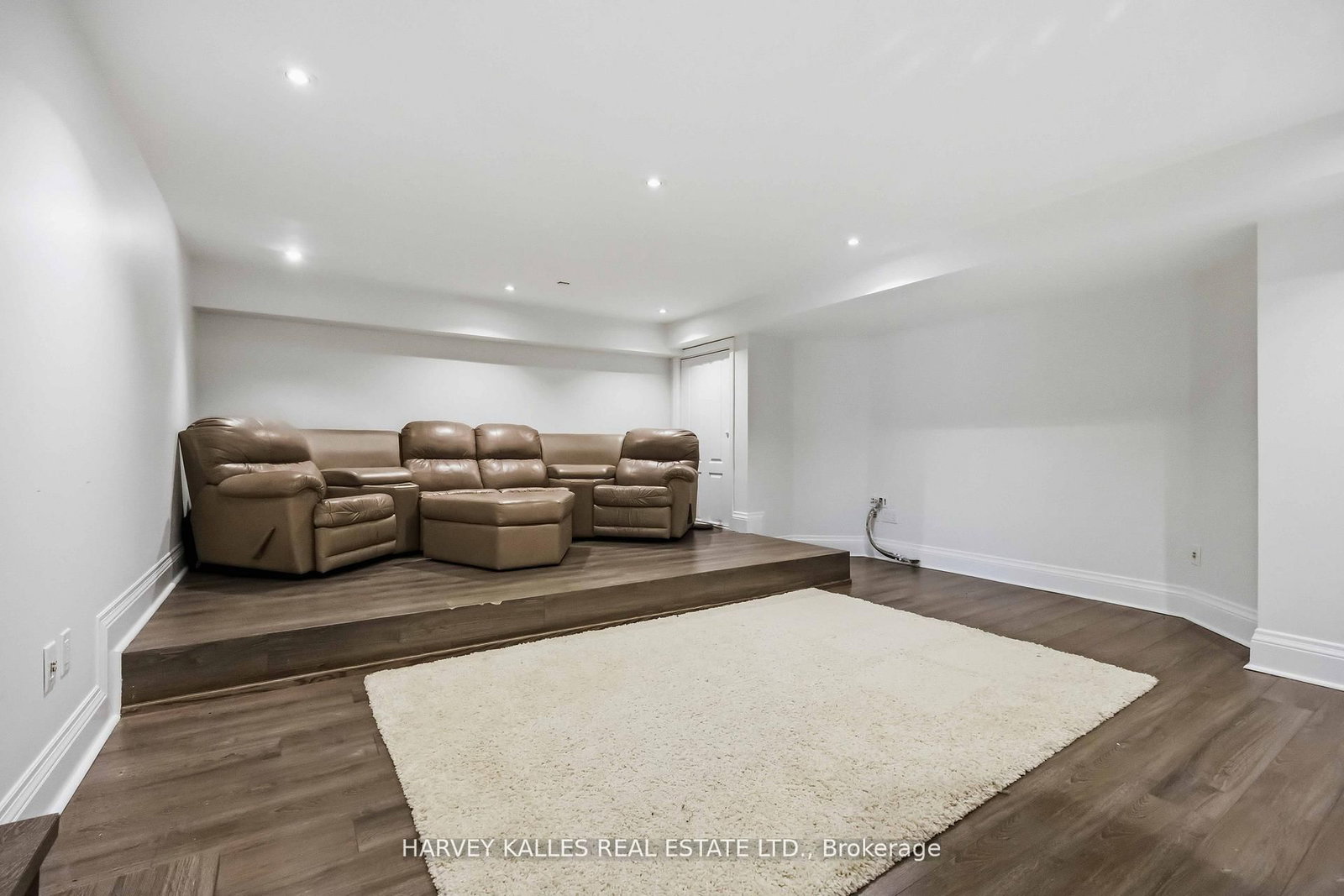 27 Ashley Park Road - Photo 33