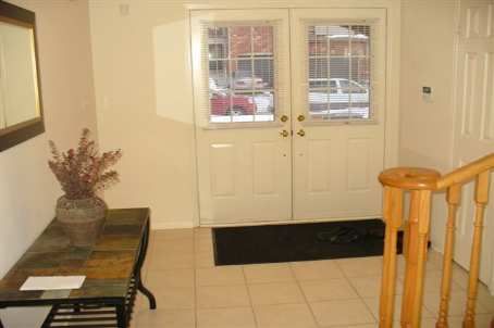 10 Capistro St, Brampton, L7A3J3 | Image 2