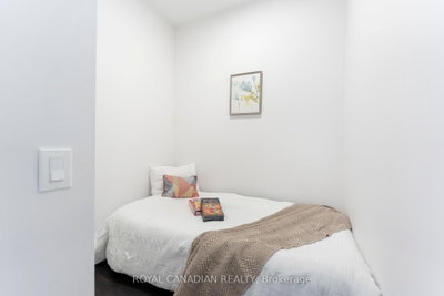 Unit 1110 — 215 Veterans Drive N — photo 3