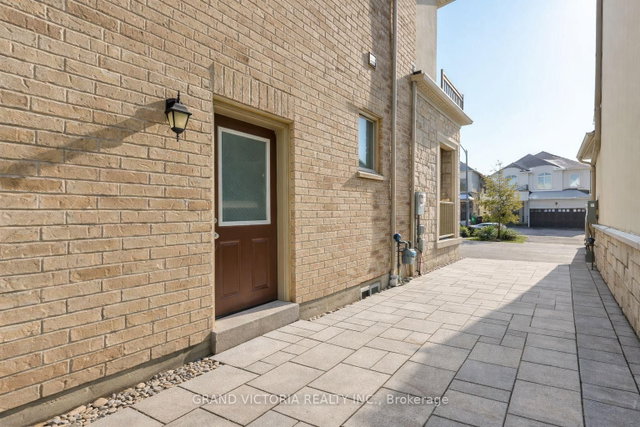 4 Mussle White Road