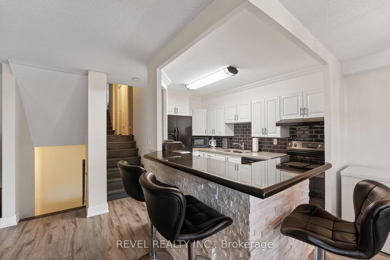 403 - 11 Wincott Drive